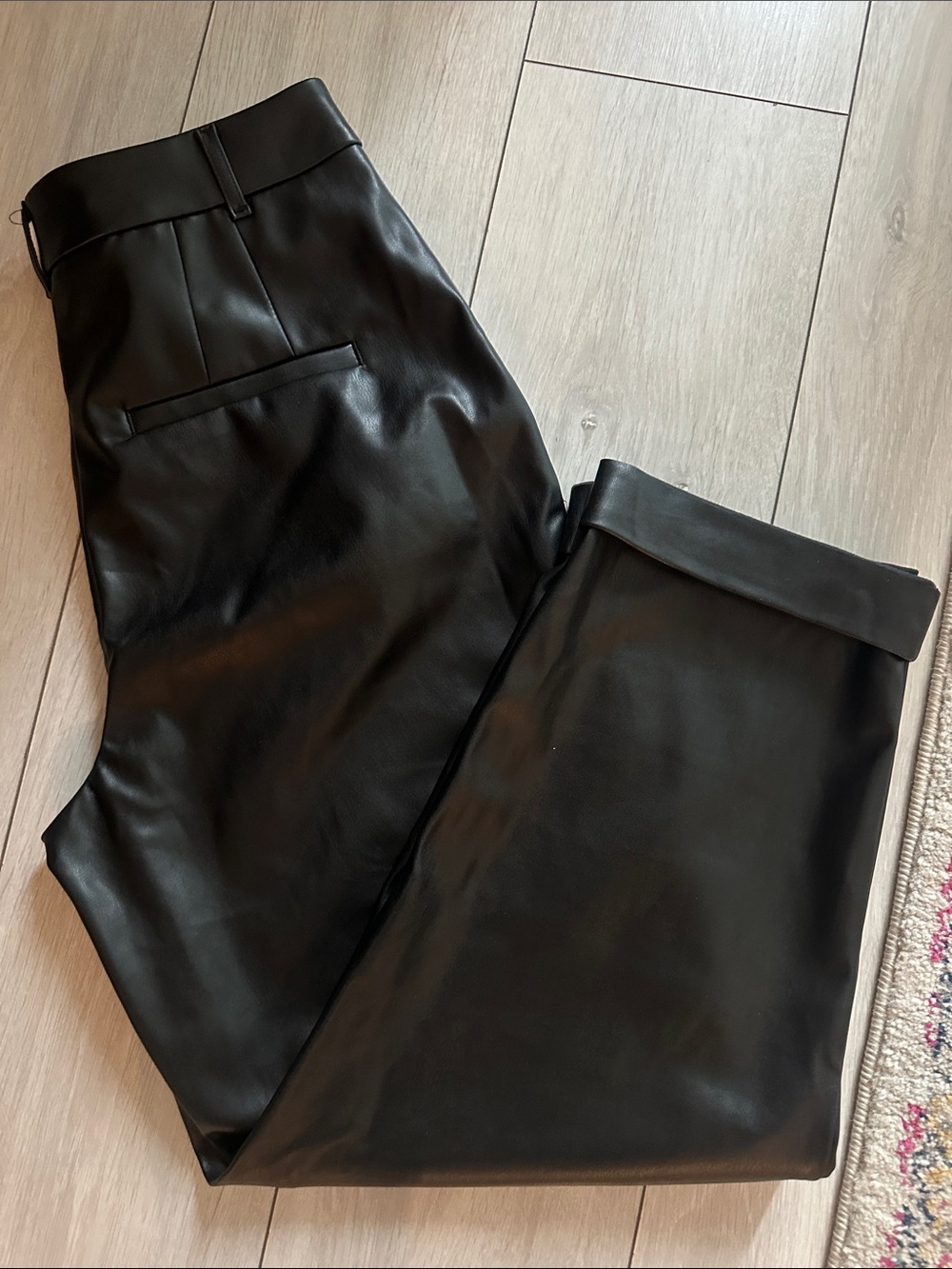 RW&CO. Black Faux Leather Cropped Ankle Pants